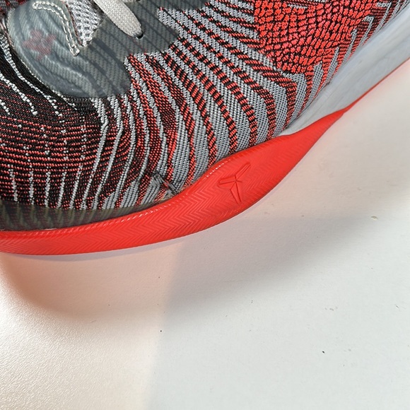 Nike Kobe KB Mentality 2 Crimson Wolf Grey Men’s Size 8 Sneakers 818952-004 - Picture 8 of 11